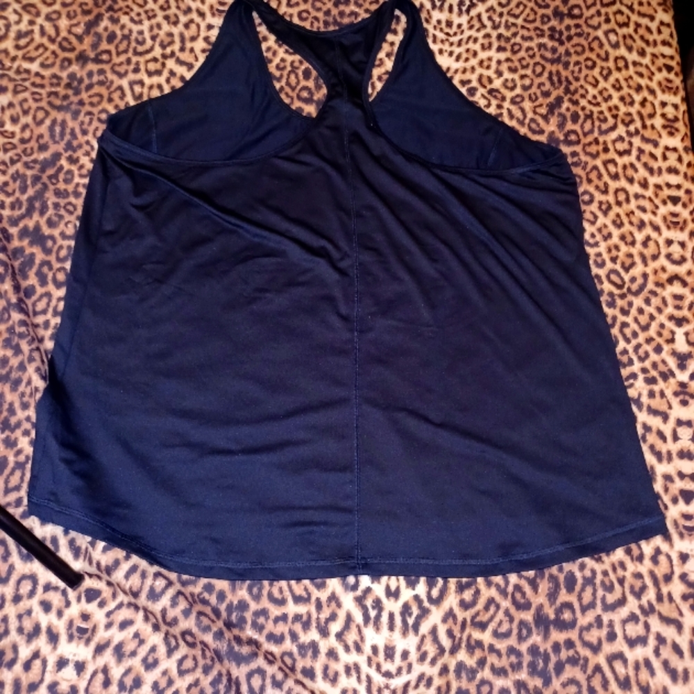 4X black athletic tank top. By Chapion duo dry.
